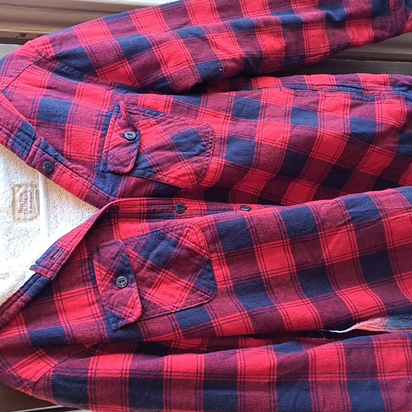 Boston Traders size med Woman's sherpa lined tartan plaid hooded shacket - Picture 4 of 6